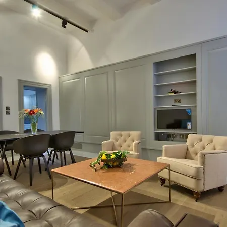 Appartamento 10 Strait Street