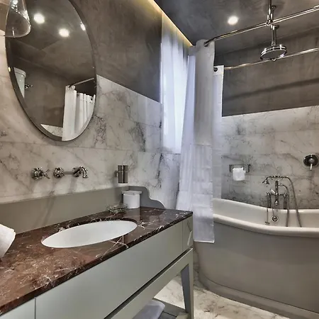 Appartement 10 Strait Street *