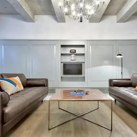 10 Strait Street Valletta