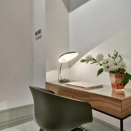 10 Strait Street La Valeta