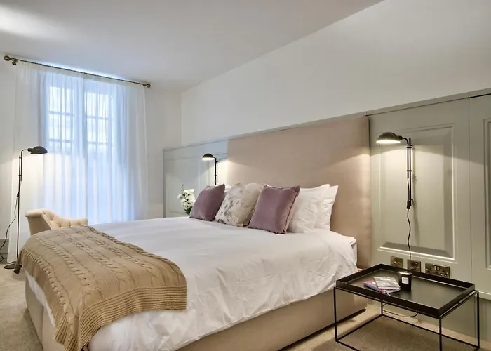 10 Strait Street Daire